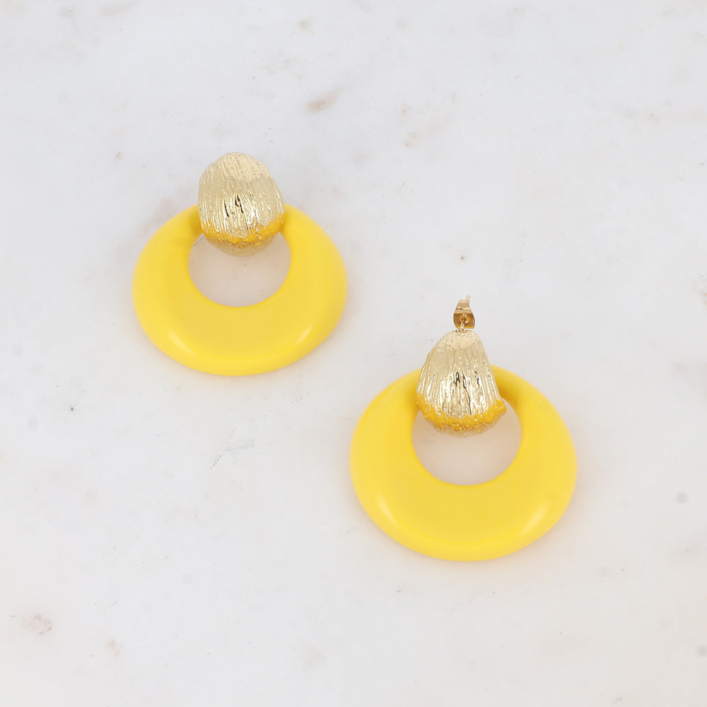 Boucles puces Aélie - créole bombée texturée et acétate coloré JAUNE