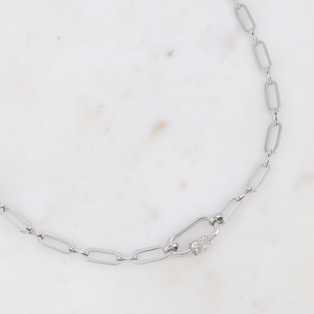 Collier avec anneau strassé
